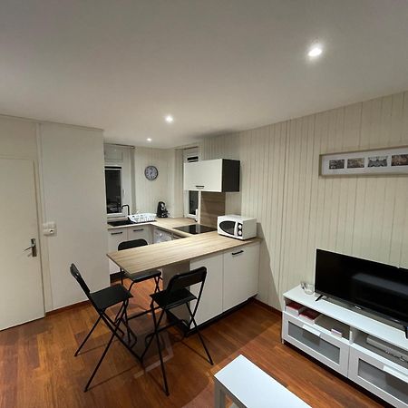 Charmant Studio En Plein Coeur De Chambery Bagian luar foto