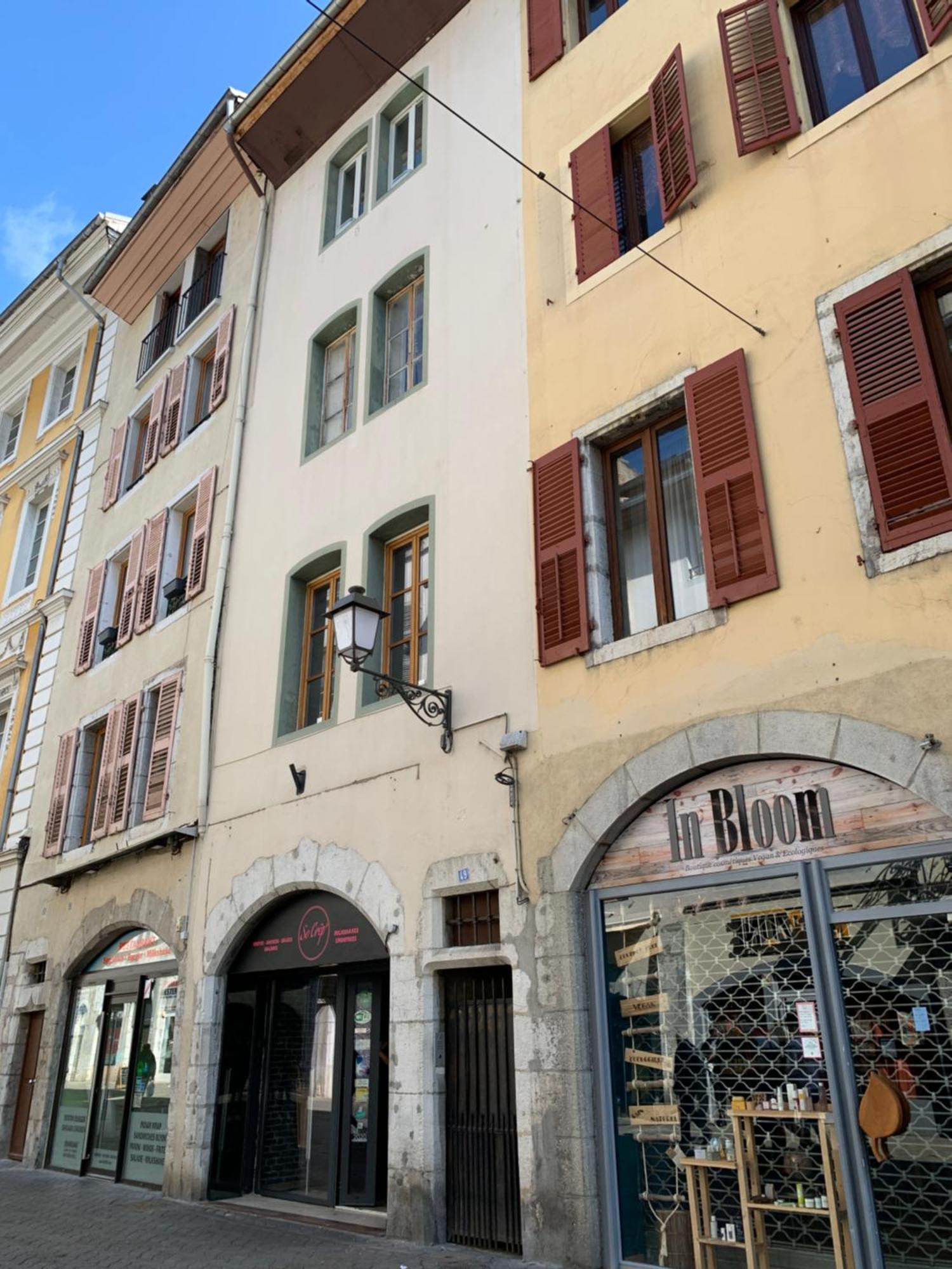 Charmant Studio En Plein Coeur De Chambery Bagian luar foto