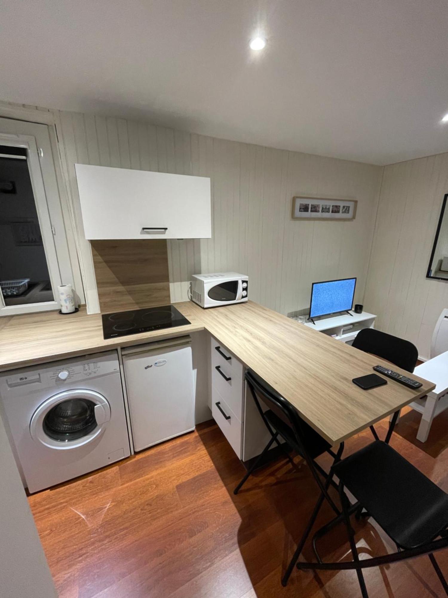Charmant Studio En Plein Coeur De Chambery Bagian luar foto